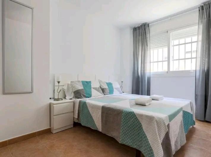 Apartamento Con Patio Y Piscina Cerca De Sevilla La Algaba Kültér fotó
